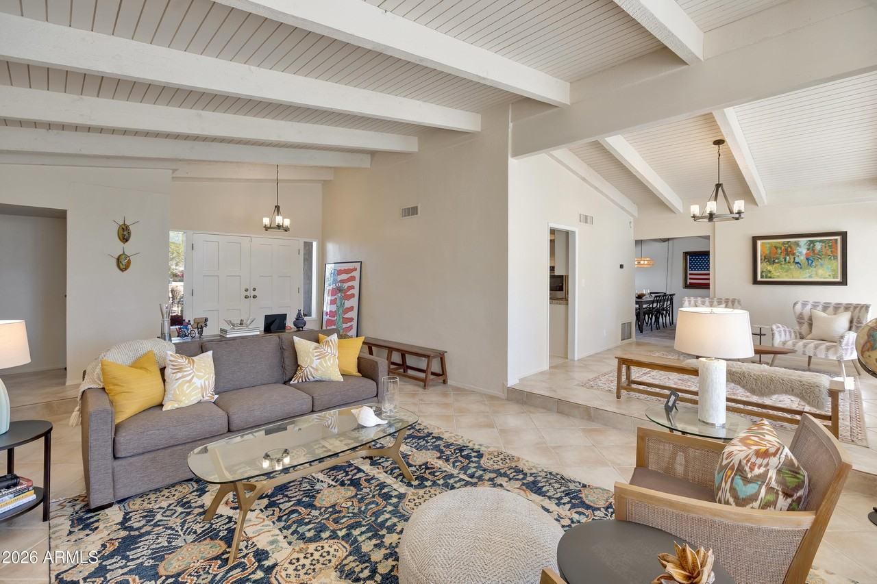 7441 E Century Dr - Photo 4 of 46