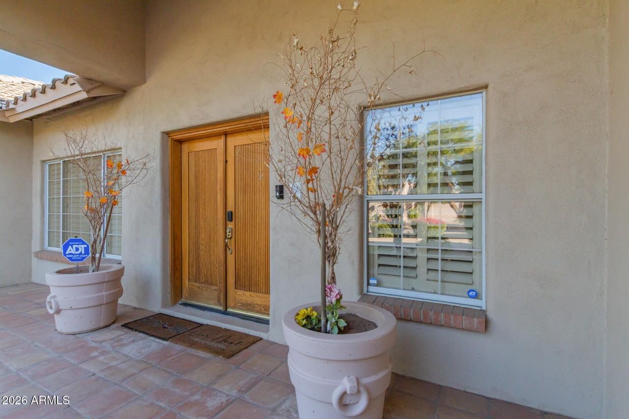 601 W San Marcos Dr - Photo 4 of 36