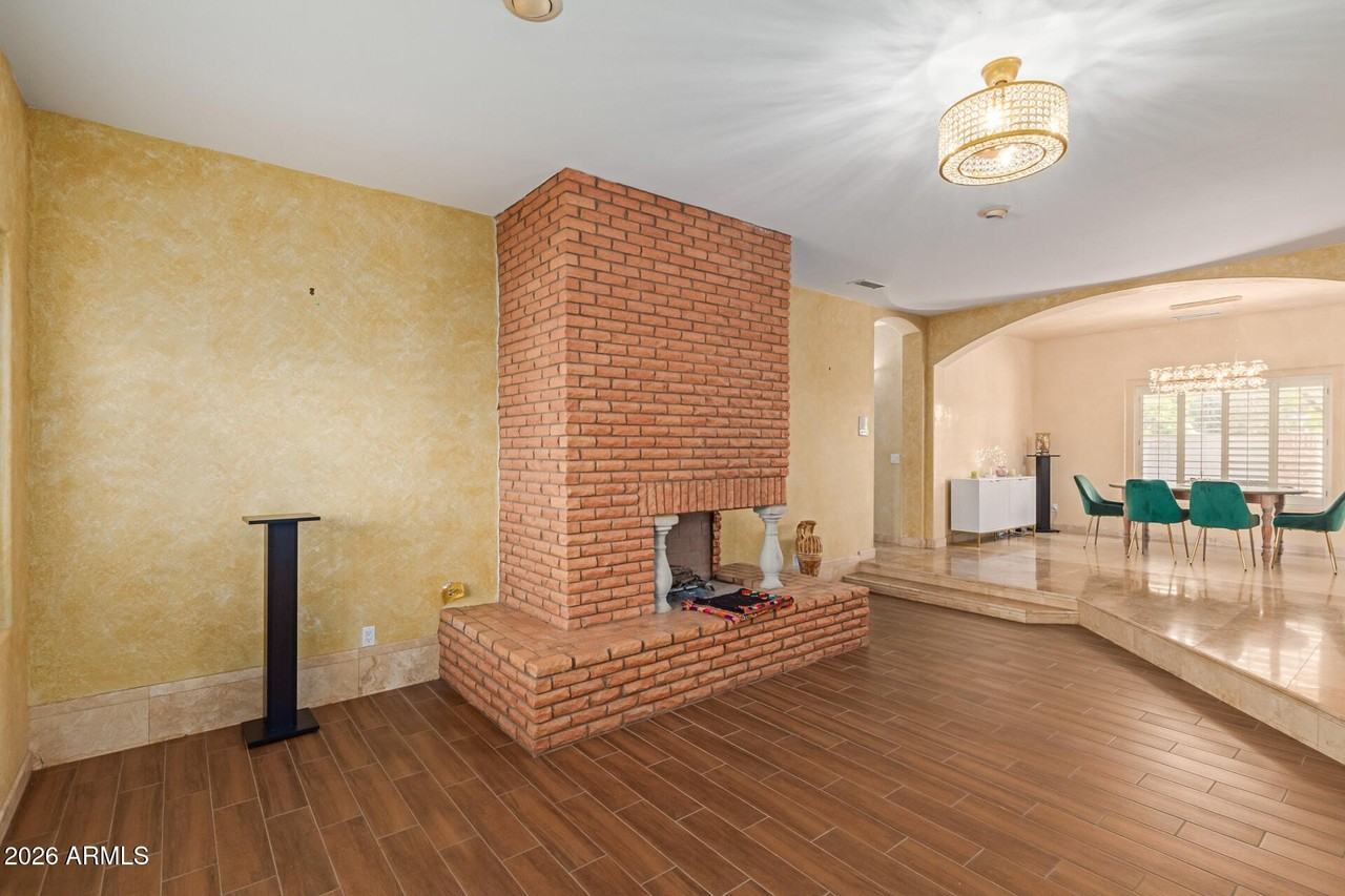 601 W San Marcos Dr - Photo 6 of 36