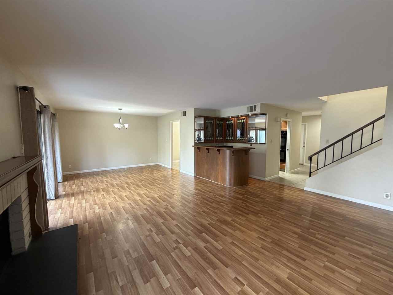 5143 Oakdale Ct - Photo 4 of 30