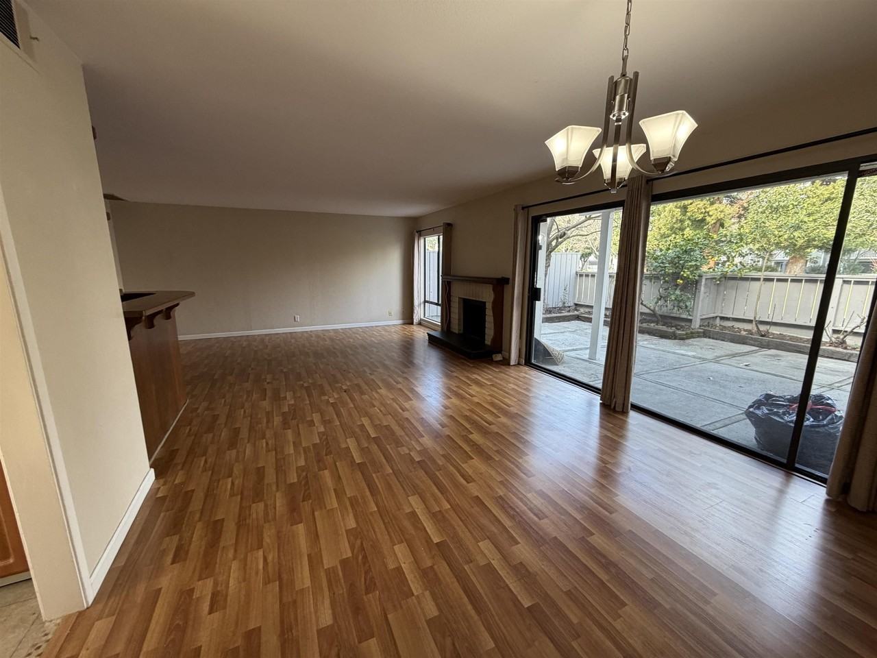 5143 Oakdale Ct - Photo 6 of 30