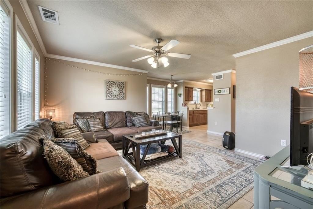 2325 Autumn Chase Loop - Photo 3 of 13