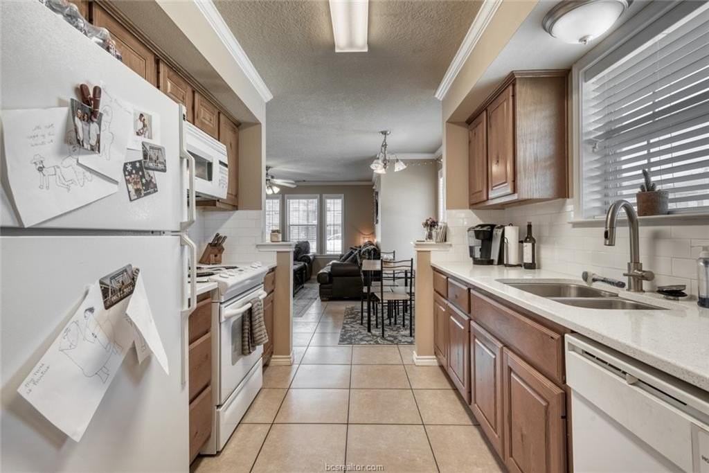 2325 Autumn Chase Loop - Photo 7 of 13