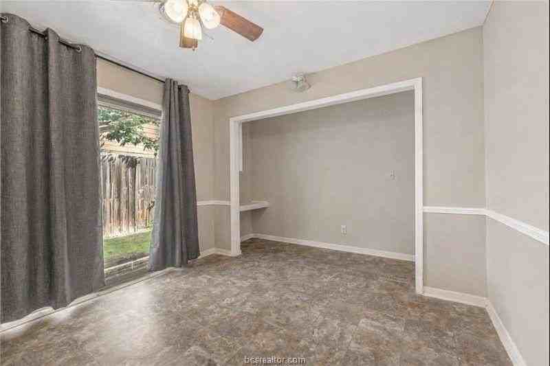 902 Holik Dr - Photo 7 of 18