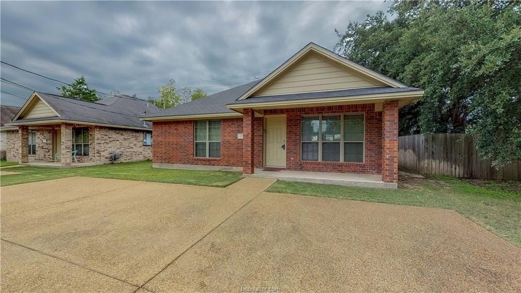 115 Richards St - Photo 2 of 47