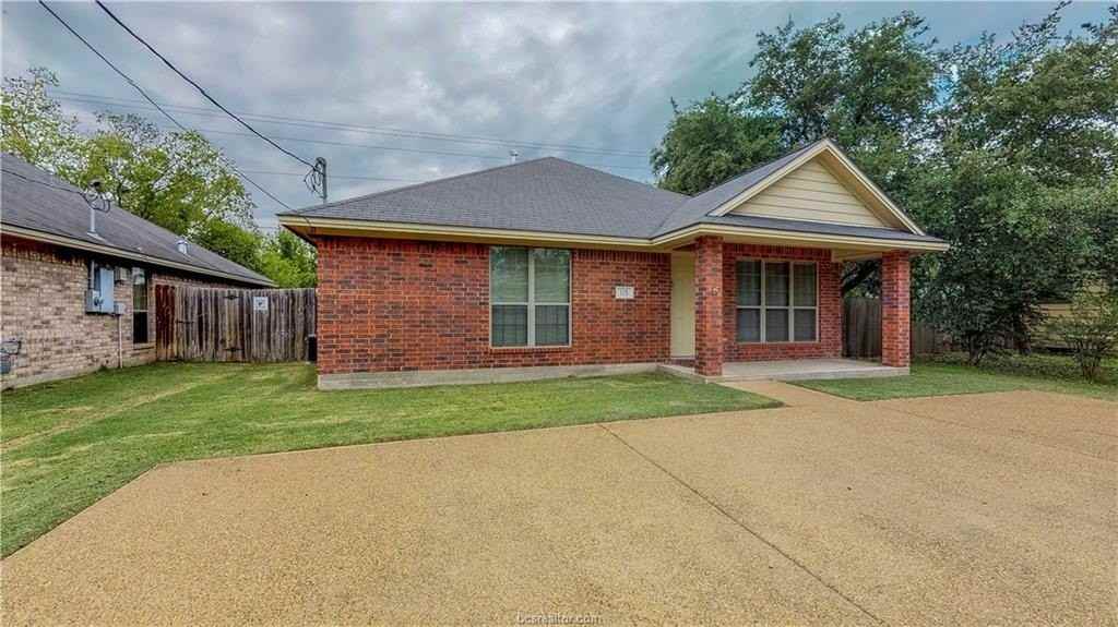 115 Richards St - Photo 3 of 47