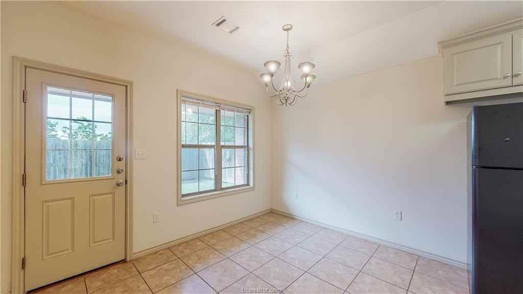 115 Richards St - Photo 7 of 47