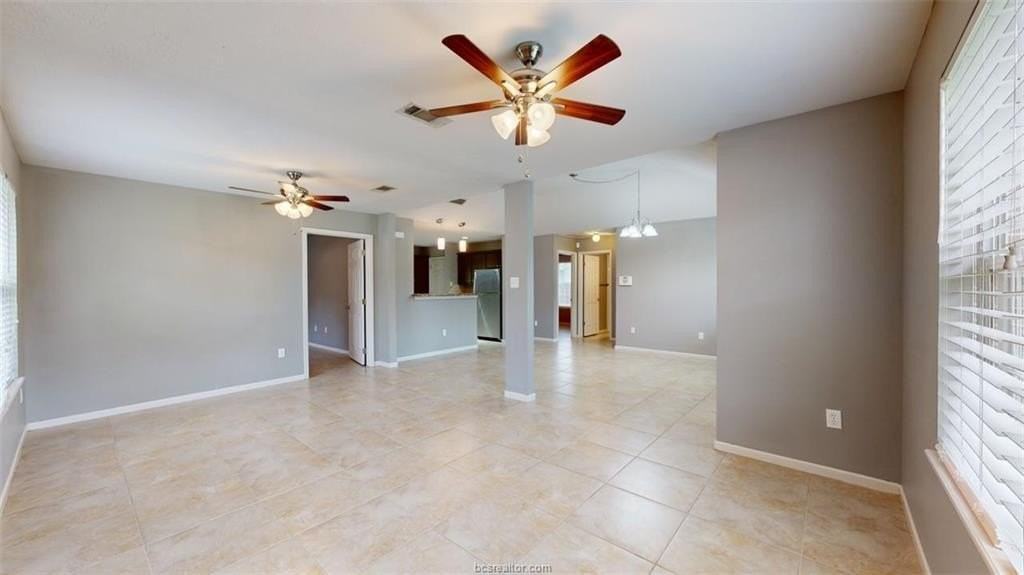 106 Sterling St #B - Photo 4 of 24