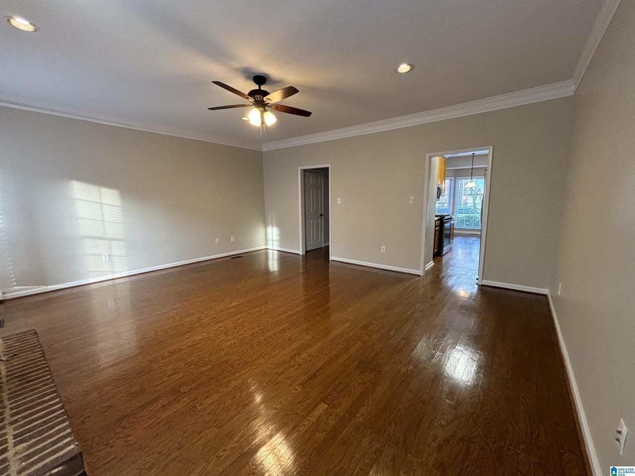 241 Meadow Croft Cir - Photo 6 of 16