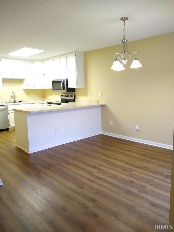 1111 E Carnaby St - Photo 4 of 17