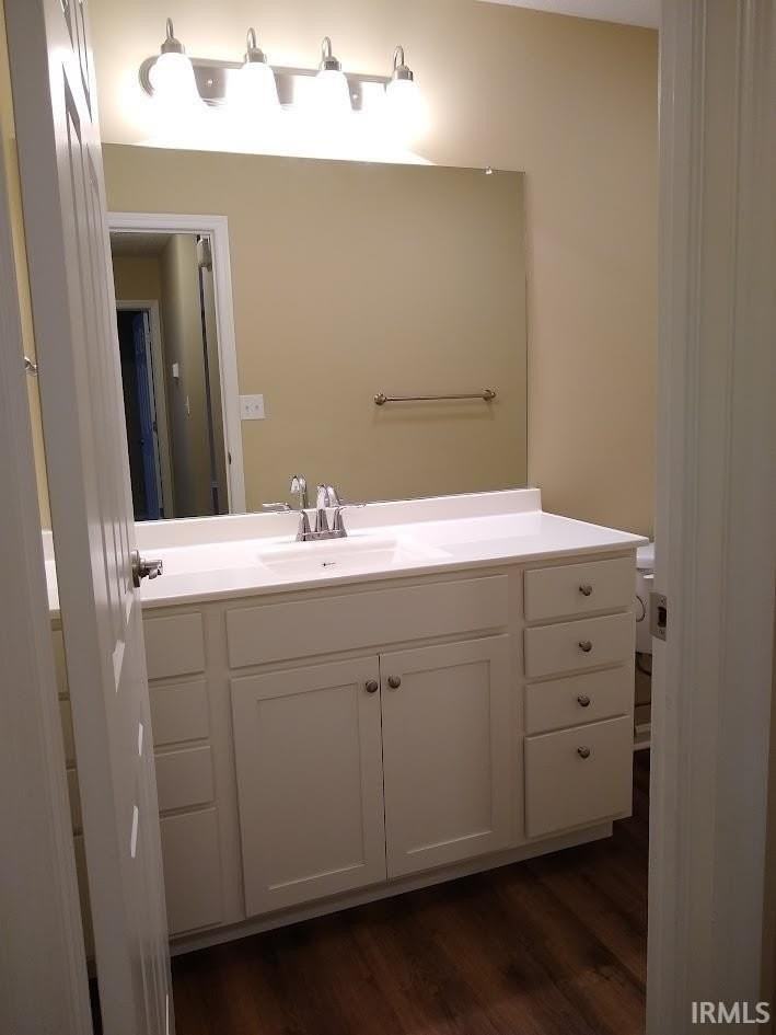 1111 E Carnaby St - Photo 7 of 17