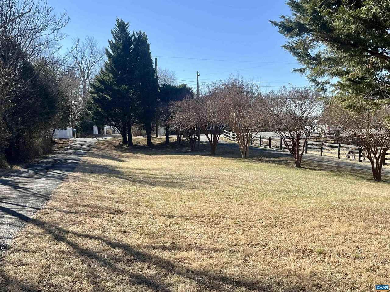 4678 Garth Rd - Photo 4 of 21