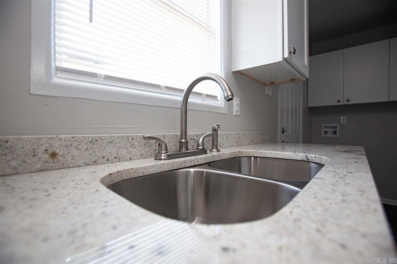 2023 Rice St - Photo 4 of 13