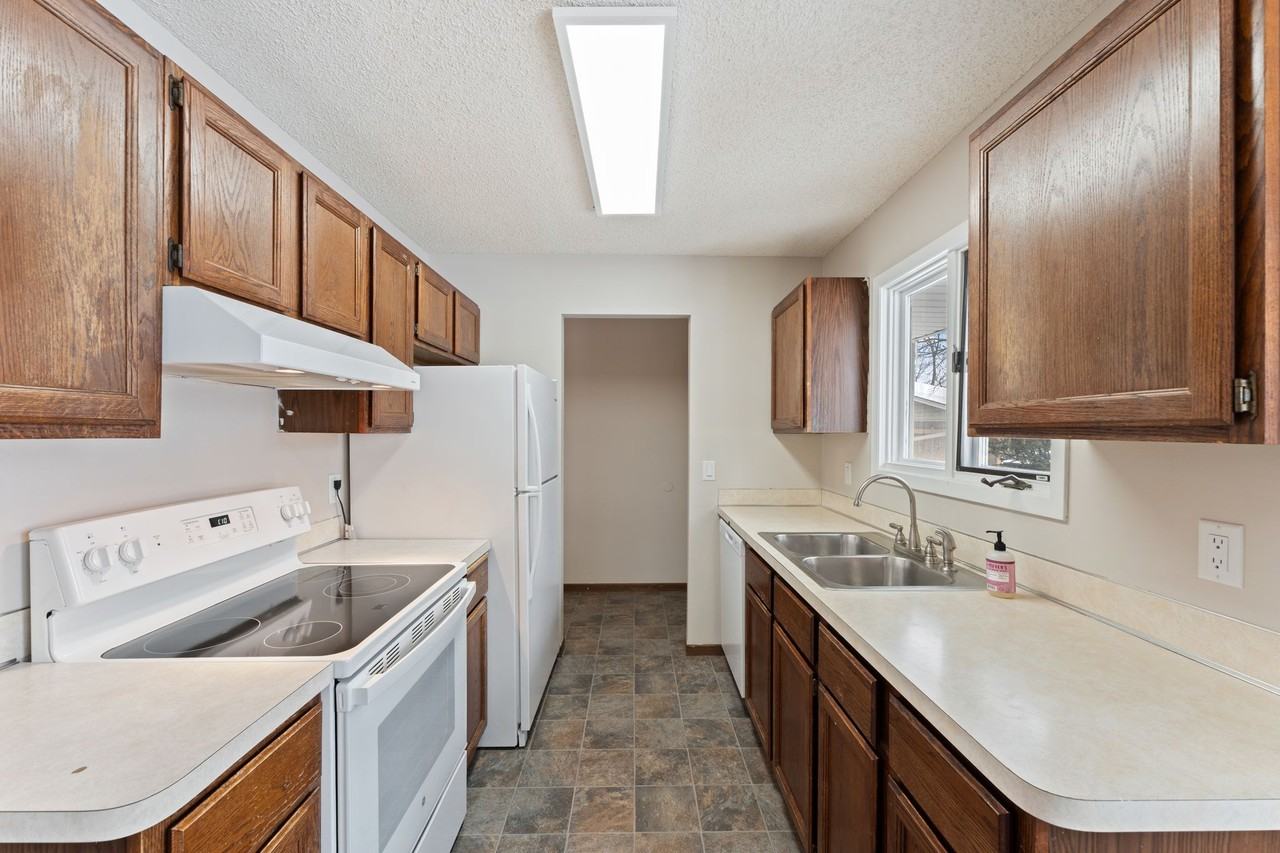 4765 Penkwe Cir #1 - Photo 3 of 15