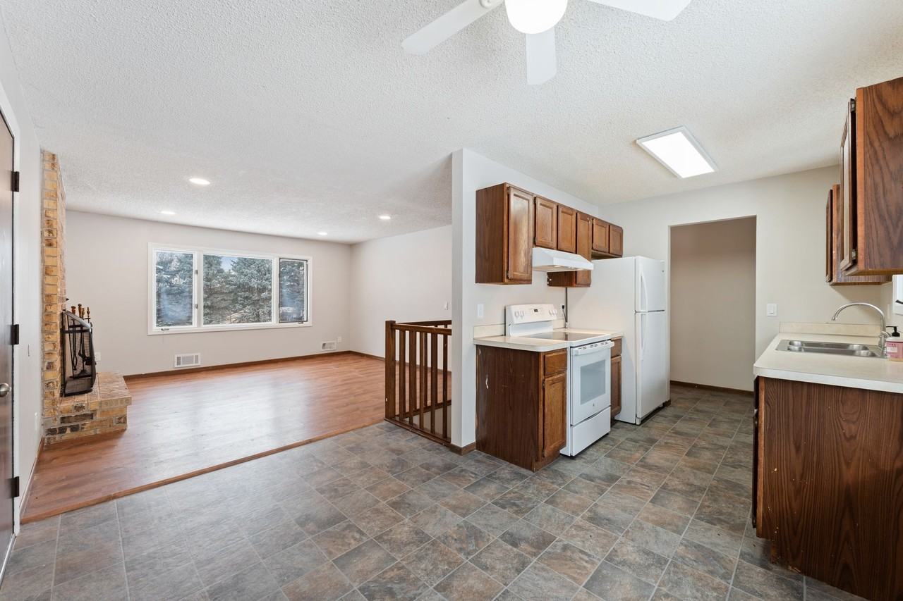 4765 Penkwe Cir #1 - Photo 4 of 15