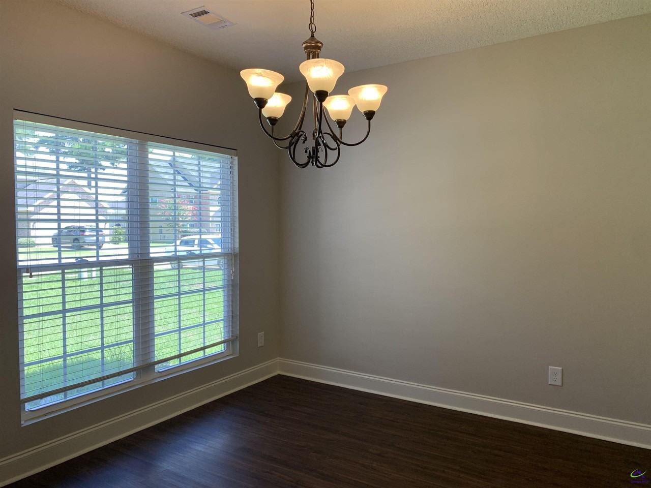 136 Forestbrooke Way - Photo 6 of 36