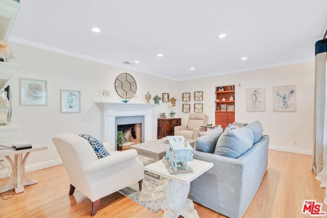 5501 Cantaloupe Ave - Photo 7 of 47