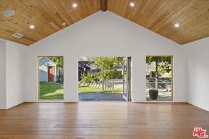 featured image of 3604 Stewart Ave