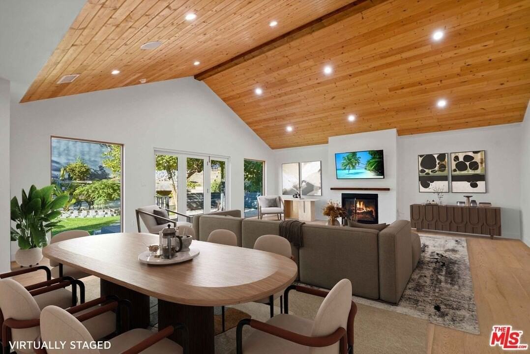 3604 Stewart Ave - Photo 3 of 26