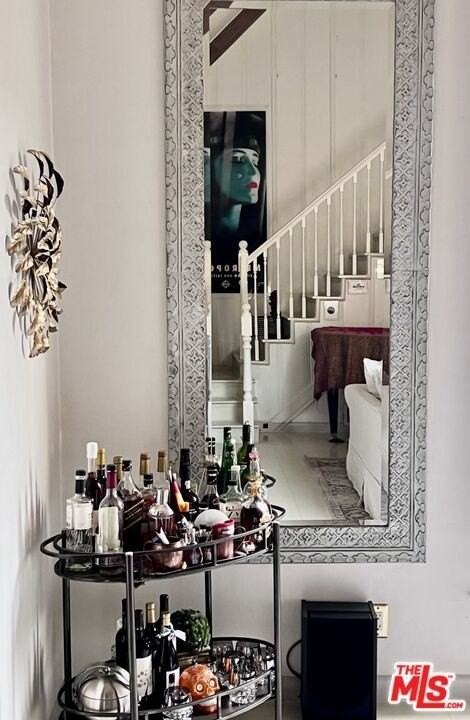 219 Winchester Ave - Photo 7 of 43