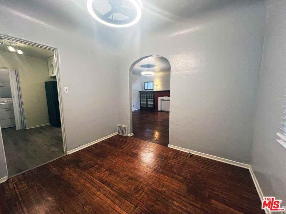 2749 S Sepulveda Blvd - Photo 4 of 13