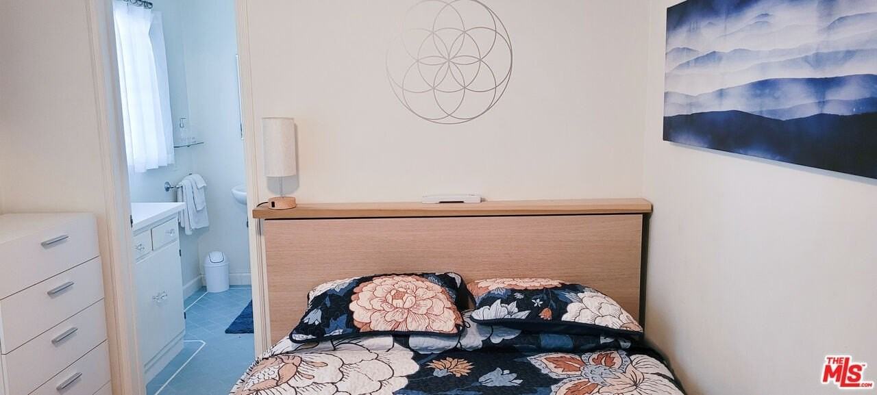 7925 Norton Ave Unit 7923 #7923 - Photo 5 of 7