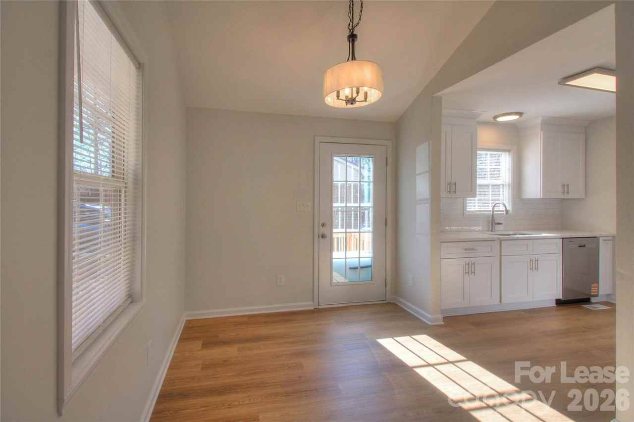 608 Anne Ave - Photo 5 of 25