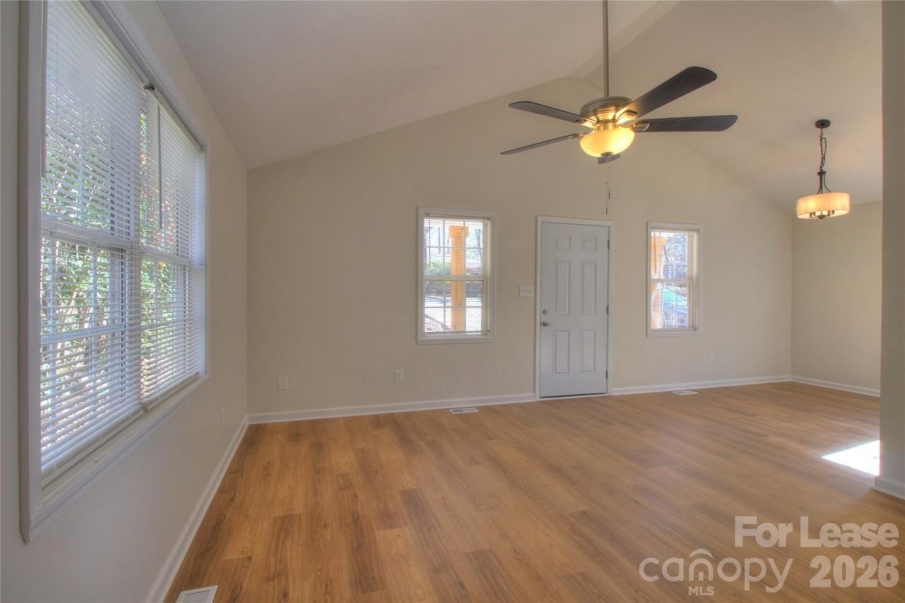 608 Anne Ave - Photo 6 of 25