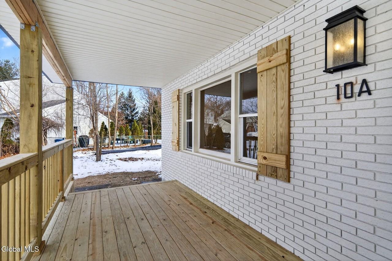 10 Derry Ln - Photo 3 of 25