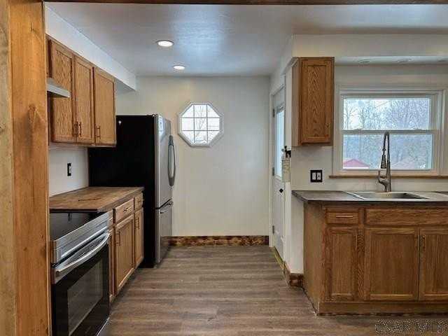 114 Clarion St - Photo 6 of 12