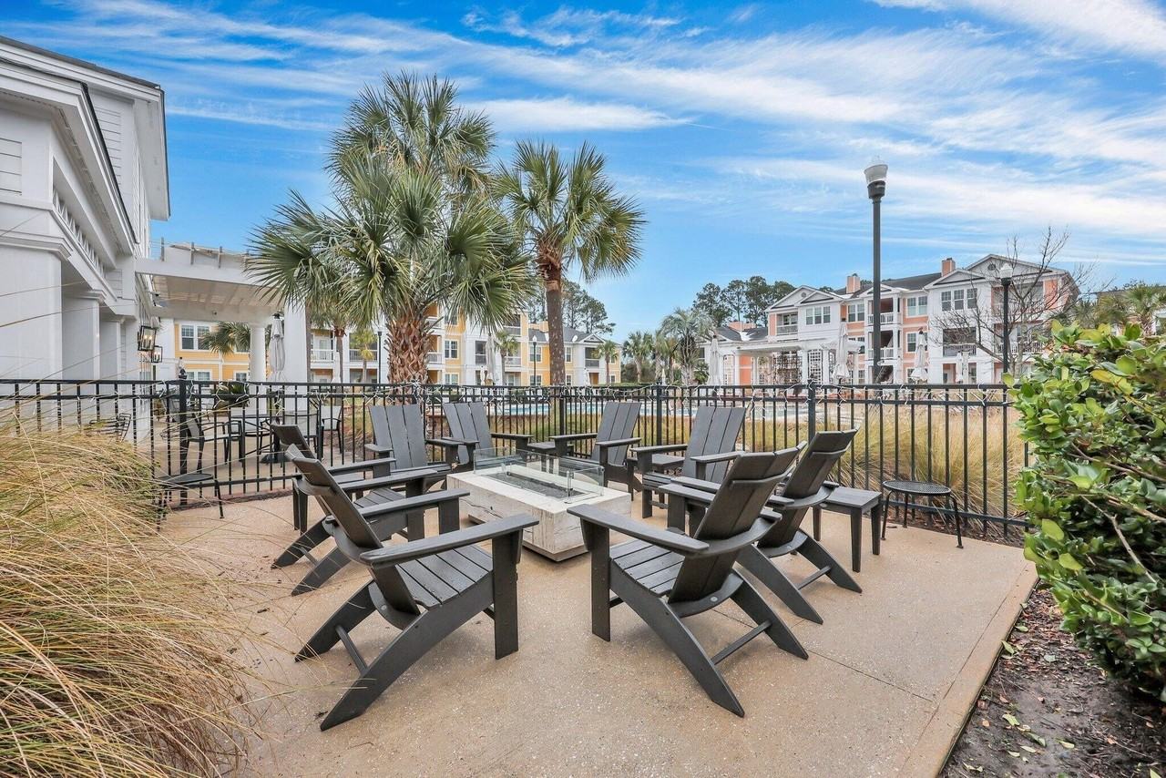 1714 Chatelain Way - Photo 5 of 17