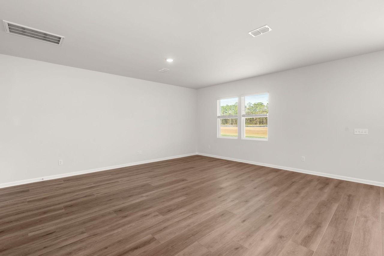 773 Meadowbrook Ln - Photo 7 of 33