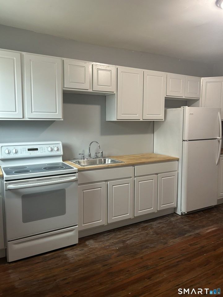 162 Pinney Hill Rd - Photo 3 of 17