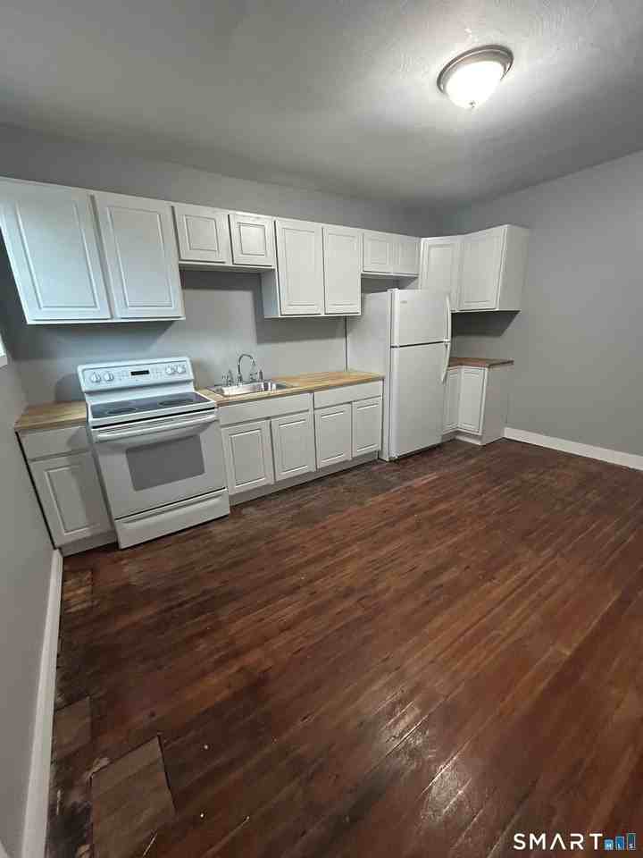 162 Pinney Hill Rd - Photo 5 of 17