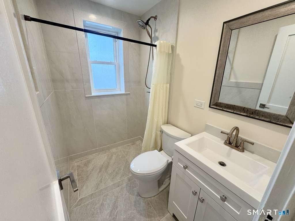 120 Woodside Green Street #1A - Photo 3 of 8