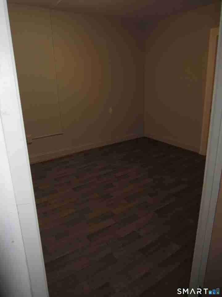 36 S Main St - Photo 5 of 11