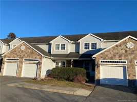 featured image of 203 Lantern Ct #203