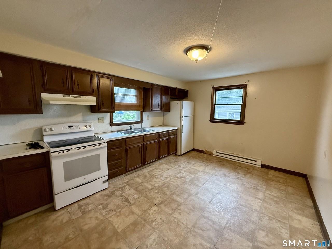 400 Divinity St - Photo 7 of 19