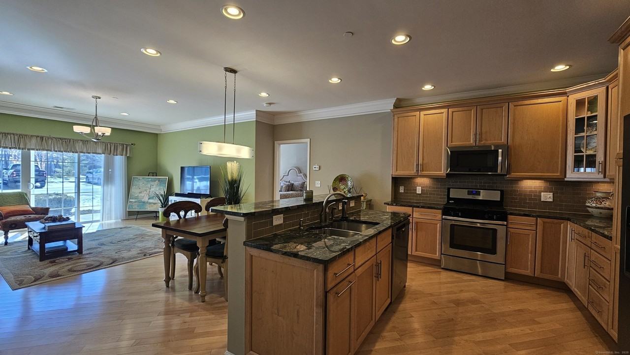 203 Center Meadow Ln #203 - Photo 6 of 35