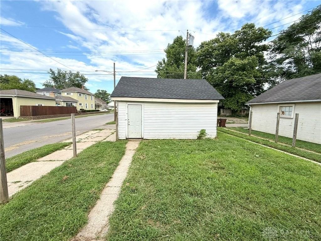 725 Charles St #725 - Photo 3 of 16