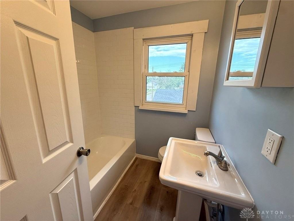 725 Charles St #725 - Photo 4 of 16