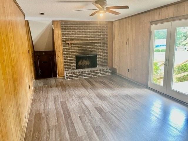 701 Crimson Ct - Photo 5 of 8