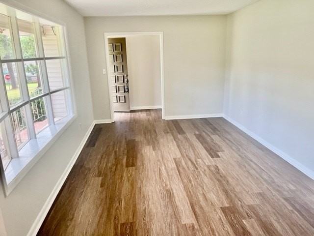 701 Crimson Ct - Photo 7 of 8