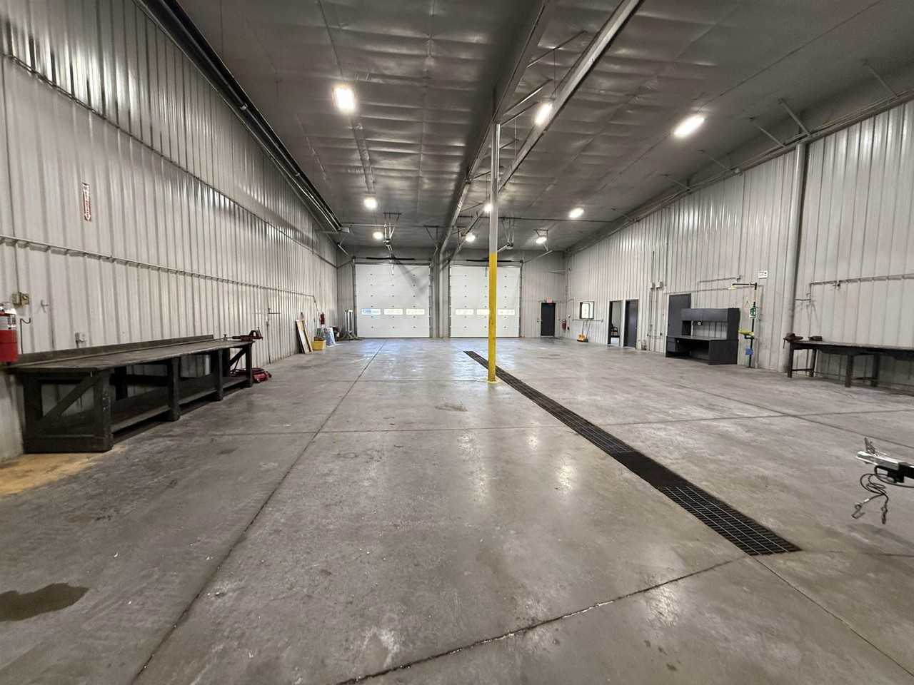 10435 Bronzewood Dr - Photo 5 of 10