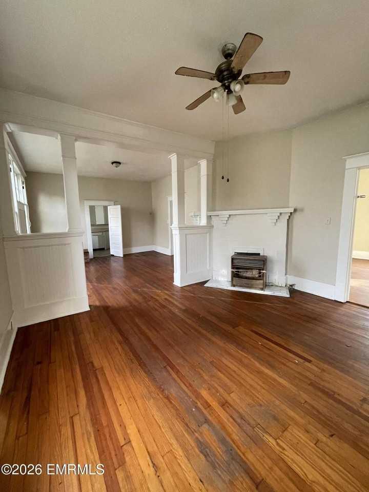 1606 37th Ave - Photo 5 of 5