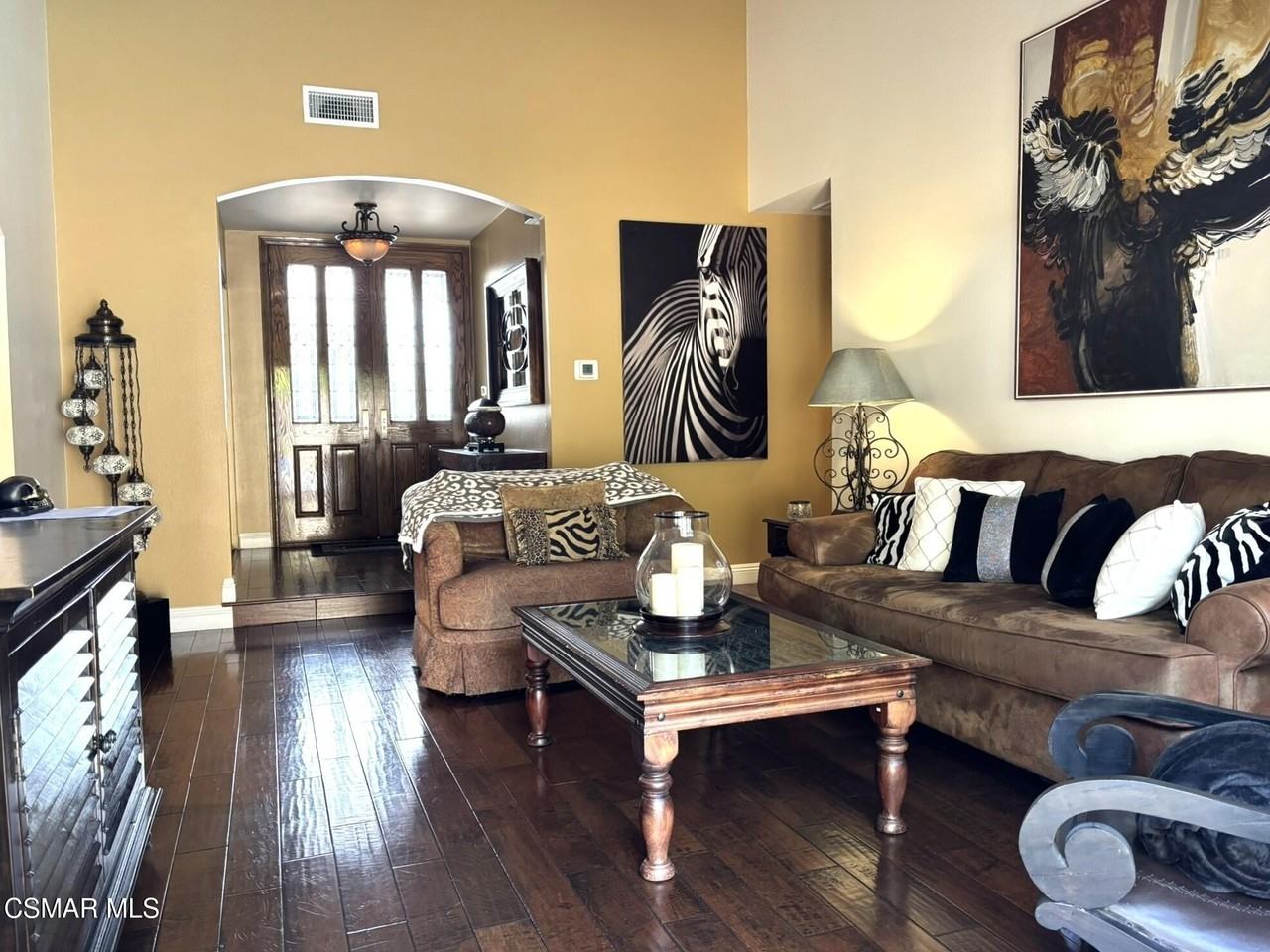 3184 Black Hills Ct - Photo 4 of 26