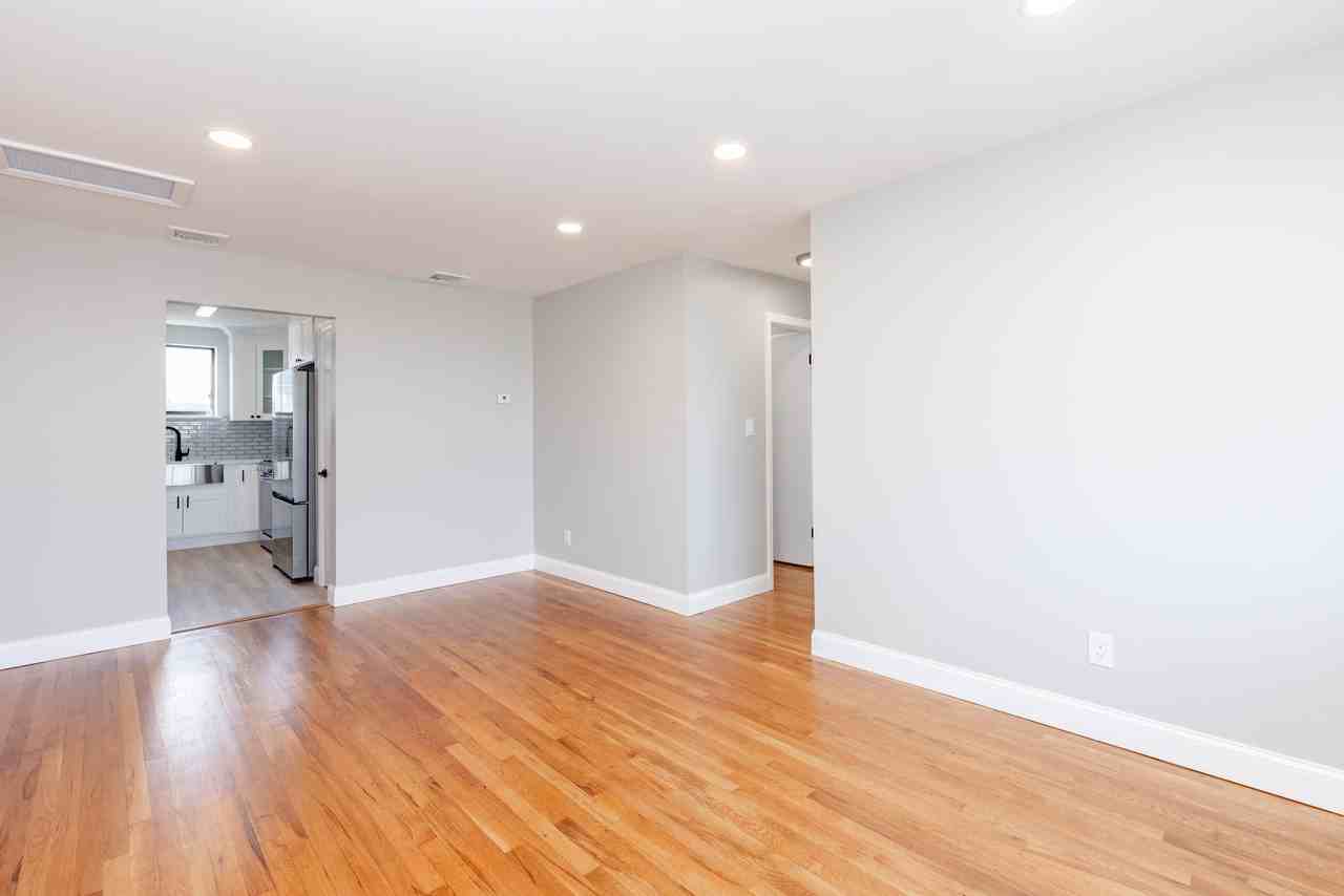 100 Lakeview Ave Apt 1a - Photo 7 of 13