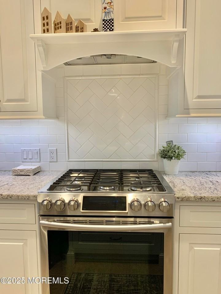 205 7th Ave - Photo 7 of 38