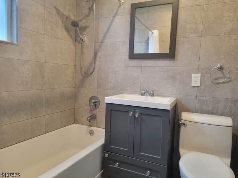 24 E Price St - Photo 5 of 7