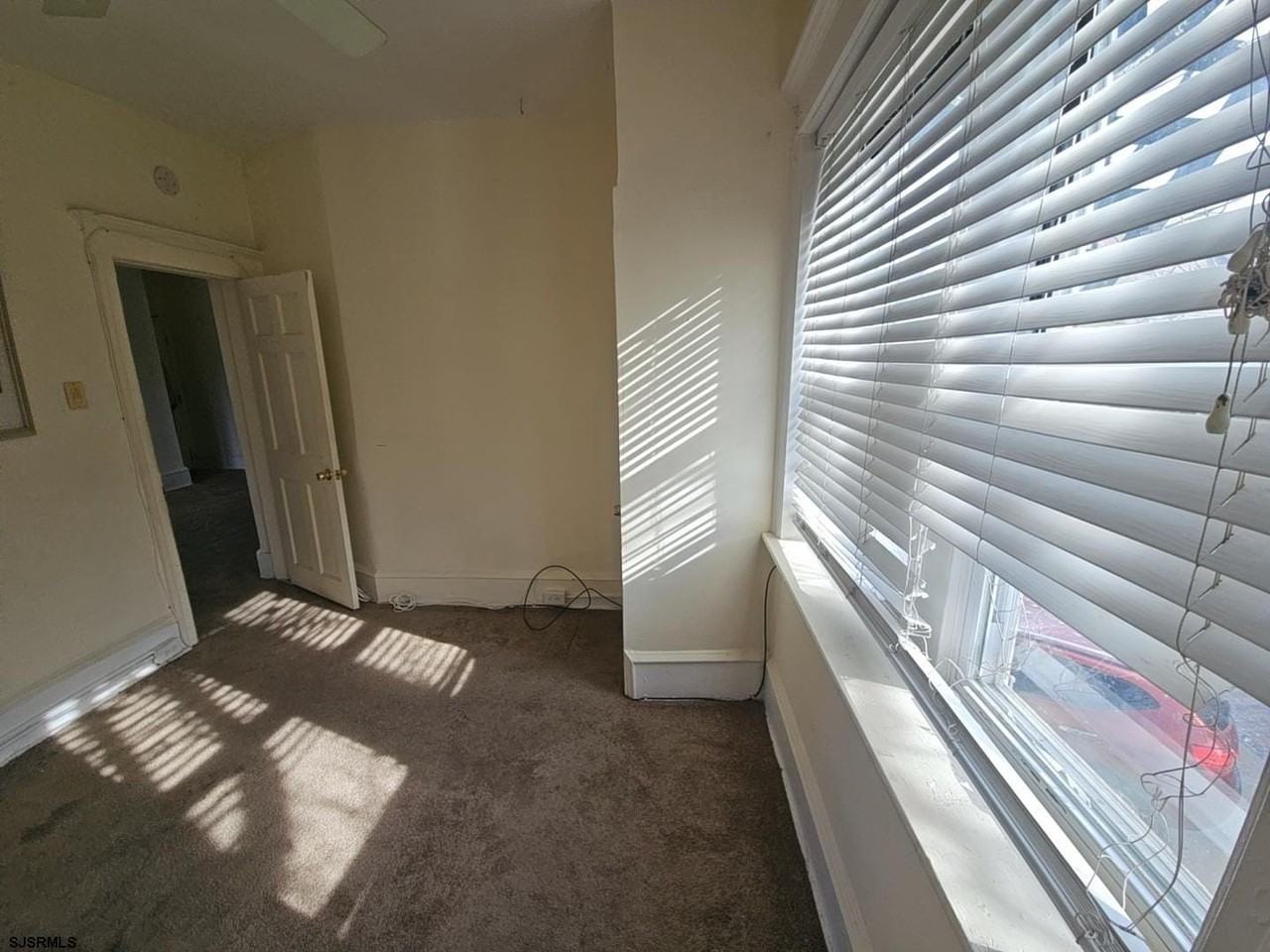 3818 Ventnor Ave - Photo 6 of 17